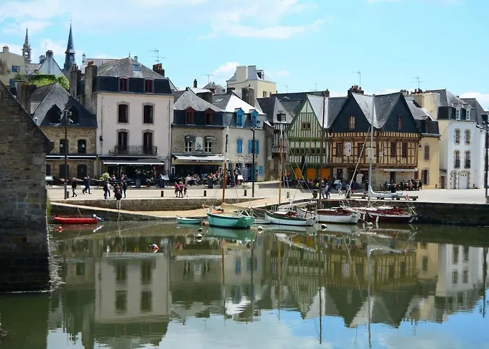 Tres Bel Appartement Avec Superbe Vue Sur Le Port De Saint Goustan
