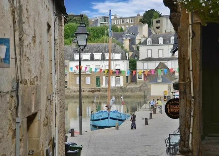 Tres Bel Appartement Avec Superbe Vue Sur Le Port De Saint Goustan